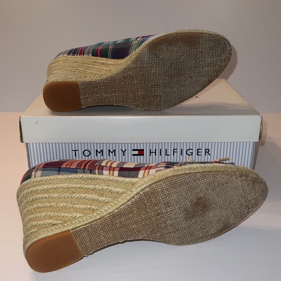 Tommy Hilfiger womens size 10 plaid wedge - Picture 4 of 5